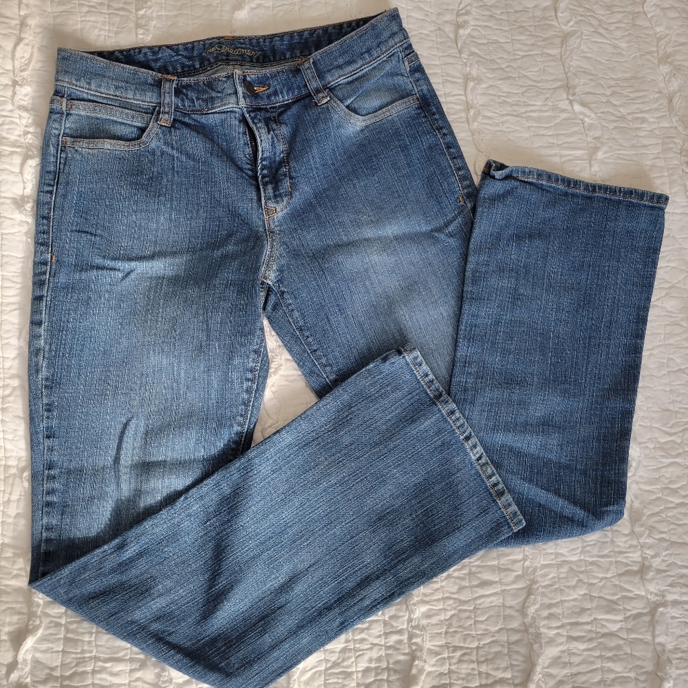 Old Navy The Dreamer Straight Leg Jeans 8 EUC Stretch Light Blue